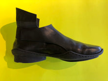 Load image into Gallery viewer, Perch