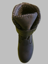 Load image into Gallery viewer, Davos