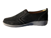 Load image into Gallery viewer, Klara 8102