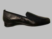 Load image into Gallery viewer, Petra 1730