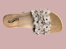 Load image into Gallery viewer, Javia