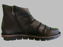 Load image into Gallery viewer, Moritz