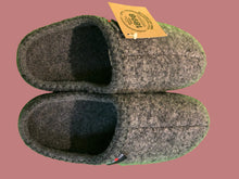 Load image into Gallery viewer, Grey Speckle