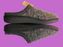 Load image into Gallery viewer, Grey Speckle