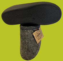 Load image into Gallery viewer, Grey Speckle