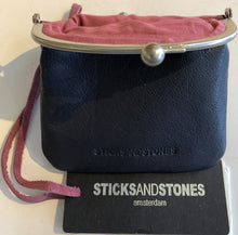 Load image into Gallery viewer, Delphi Purse