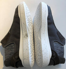 Load image into Gallery viewer, Grey Helsinki