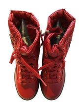 Load image into Gallery viewer, Aidan Red