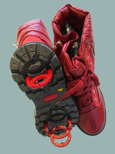 Load image into Gallery viewer, Aidan Red