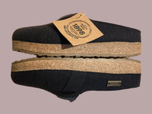 Load image into Gallery viewer, Black Magic